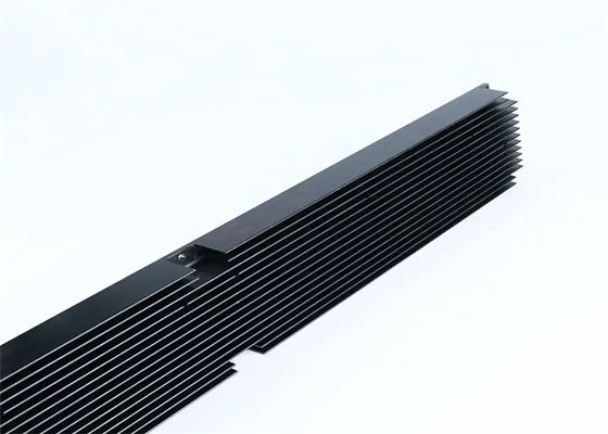 qualità  Black CNC Machining Surface Finish Precision With Customized Coating fabbrica