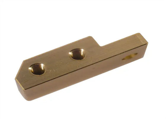 Fabbricazione di apparecchiature per il rivestimento di mobili di alluminio per l'estrusione