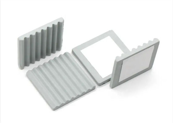 Dissipazione dei dissipatori di calore in ceramica liscia per alta resistenza elettronica