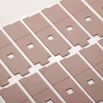 Resistenza ad alto volume Pad termico CPU personalizzato con densità opzionale 3.0±0.5 G/cm3