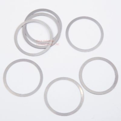 Resistenza Selezione lamiera leggera Parti per stampaggio a cinque assi con spessore 0,5 mm-10 mm