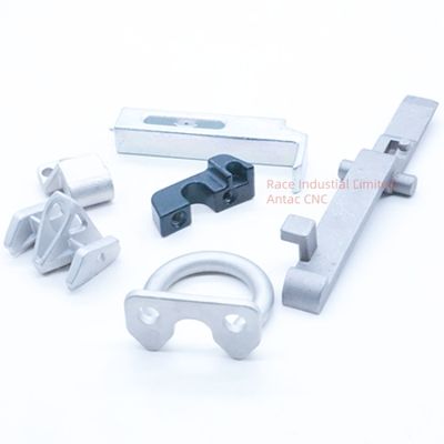 Parti pressofusione in alluminio zinco magnesio per settore automobilistico e aerospaziale