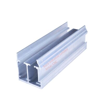 Finitura sabbiata Estrusioni personalizzate con gruppi rulli durevoli per profili di estrusione in alluminio e profili di alluminio estruso