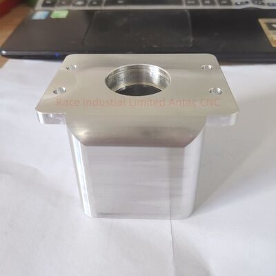 Parti di lavorazione CNC di grado aerospaziale Ra0.2-Ra3.2 Ruvidità Applicazioni di precisione della superficie anodizzata